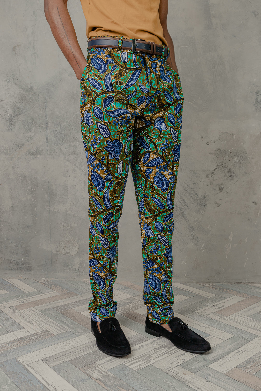 Tendai Men's African Print Trousers (Black Magenta Tribal) – D'IYANU